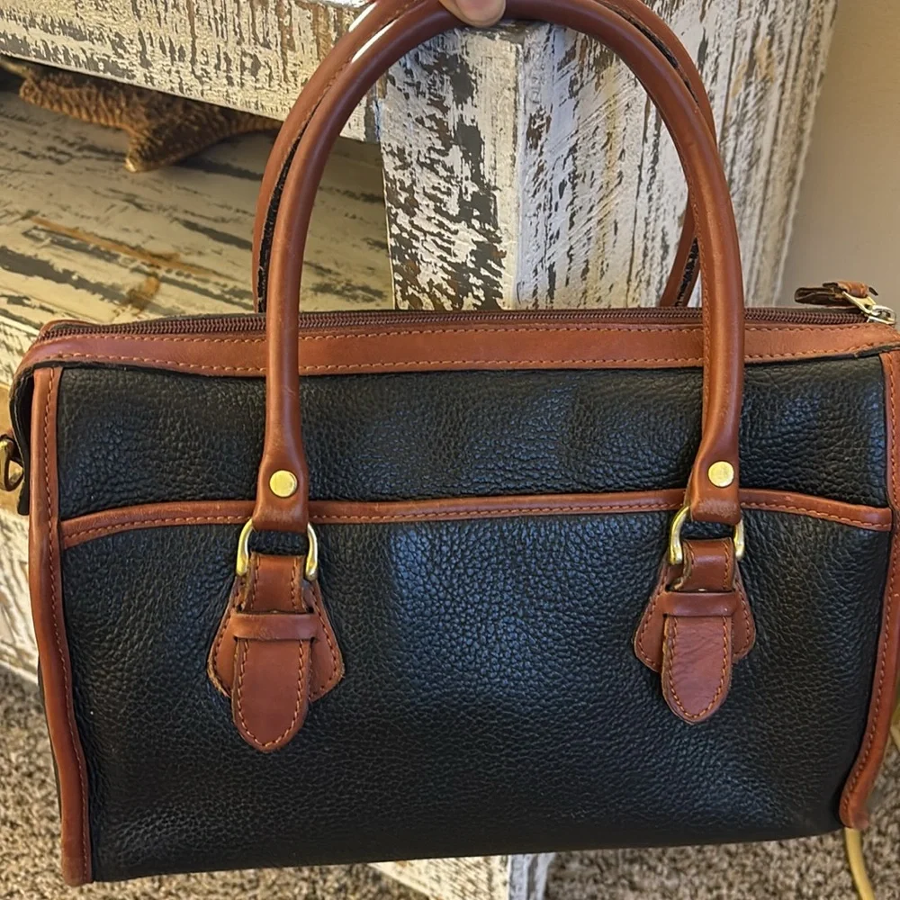 Vintage 80s Liz Claiborne 100% Black‎ & Tan Leather Satchel/Shoulder Bag/Purse